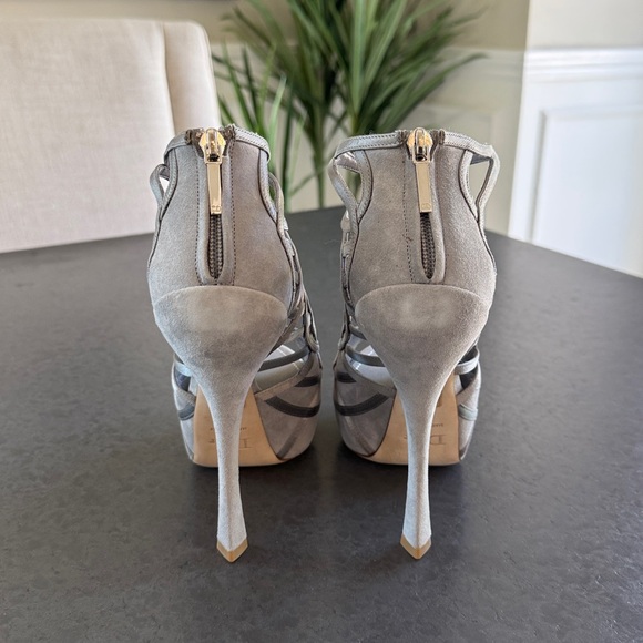 🎉HOST PICK🎉 Christian DIOR Circles Silver Heels - Picture 6 of 10